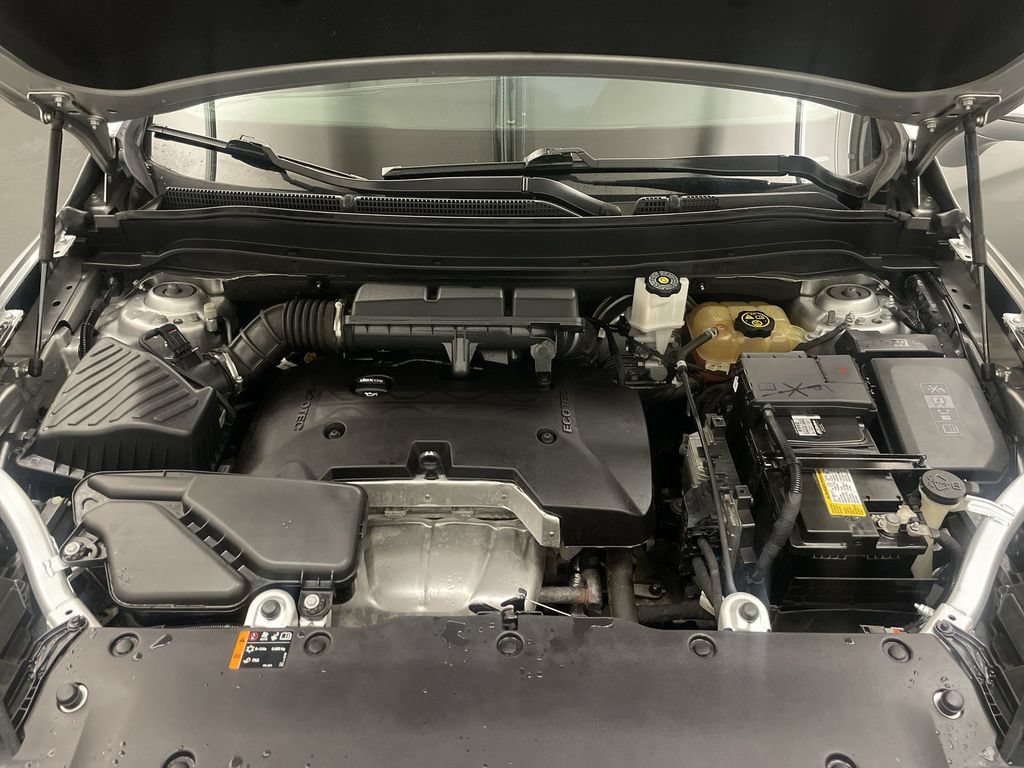 Used 2019 Buick Envision Essence FWD image 22