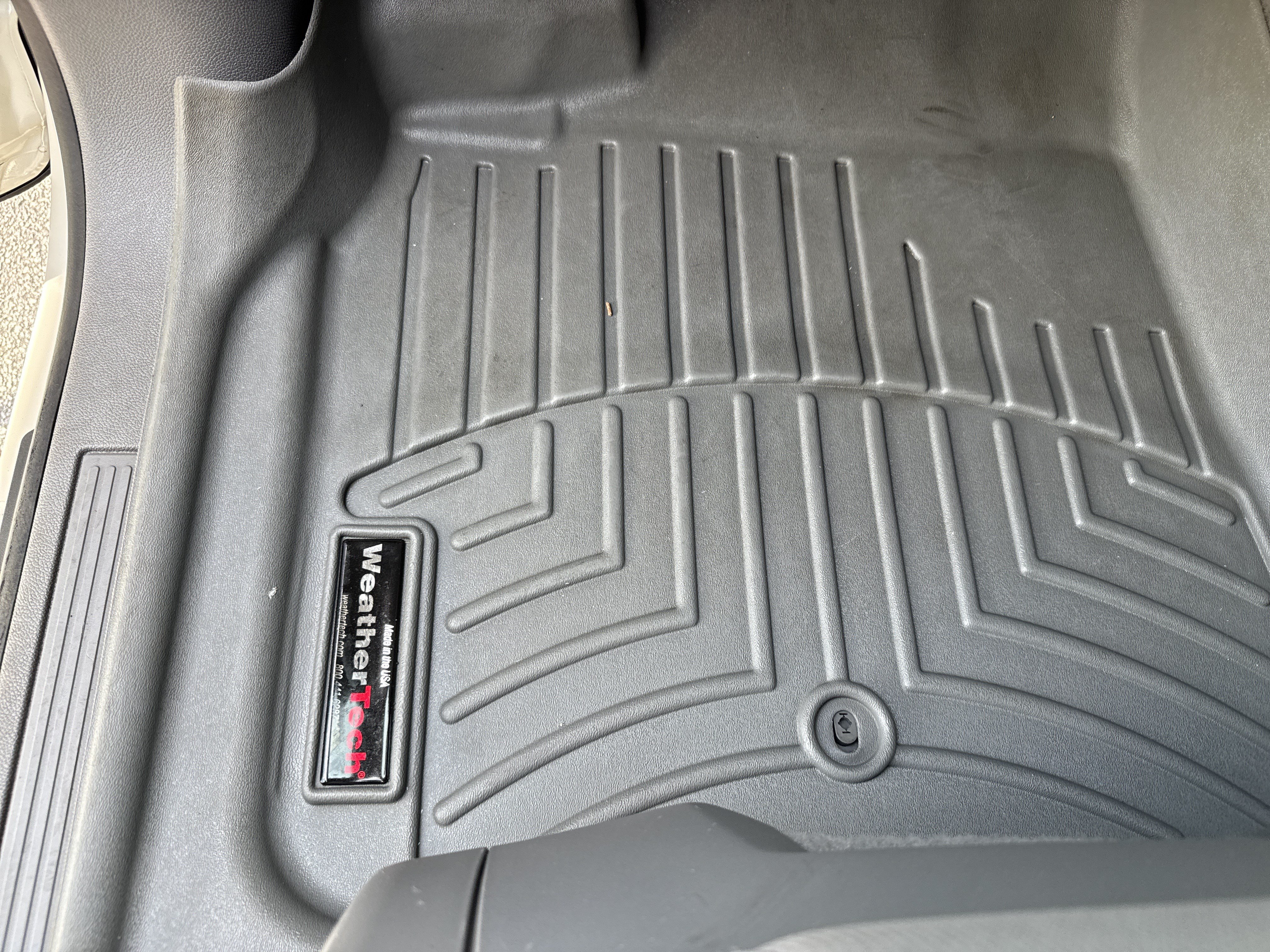 Used 2014 GMC Acadia SLE FWD image 17