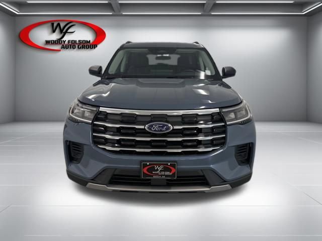 New 2026 Ford Explorer Active RWD image 2