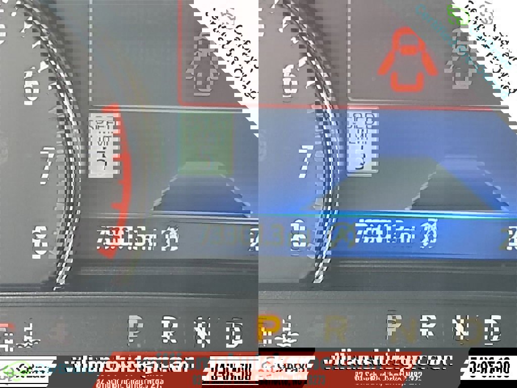 Used 2020 Ford Explorer Limited image 13