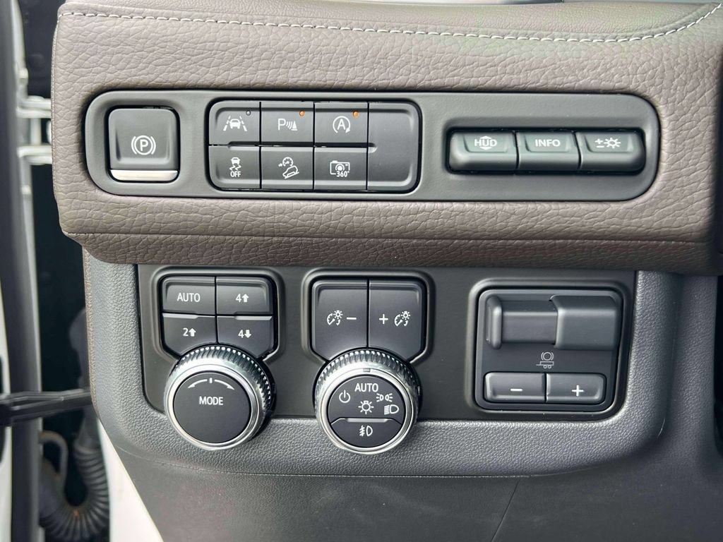 Used 2024 GMC Yukon Denali w/ Max Trailering Package AWD/4WD image 21