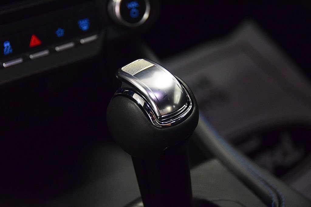 Used 2025 Ford Mustang Dark Horse RWD image 27