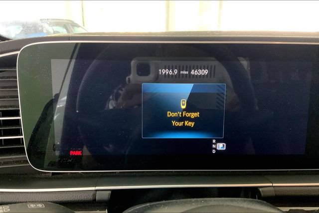 Used 2023 Mercedes-Benz GLS 450 4MATIC image 8