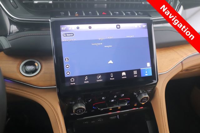 Used 2024 Jeep Grand Cherokee Summit image 5