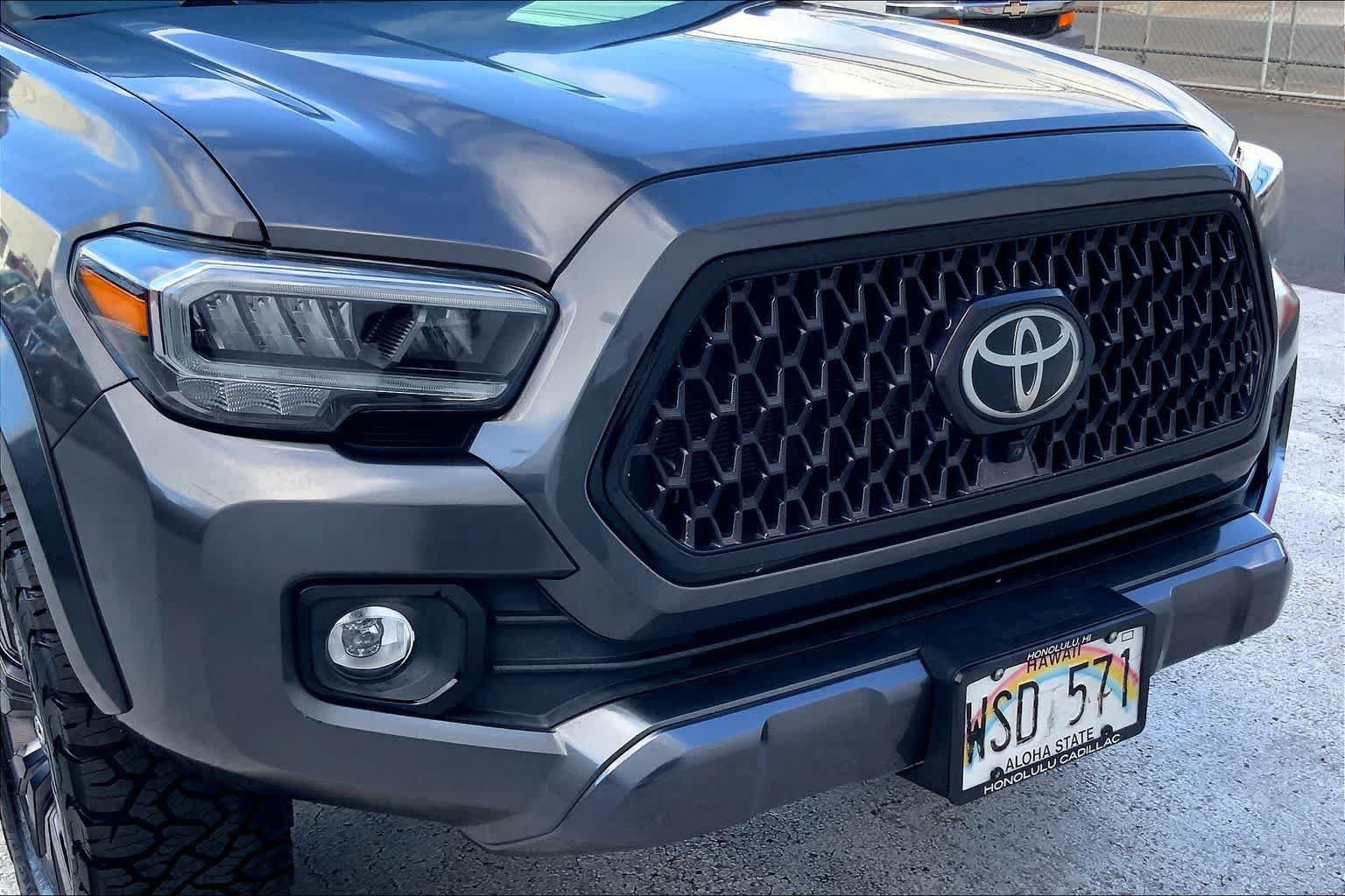 Used 2022 Toyota Tacoma Limited AWD/4WD image 33