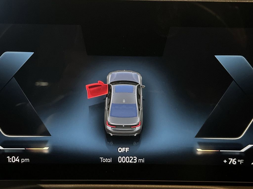 New 2025 BMW 330i xDrive Sedan w/ Convenience Package image 15