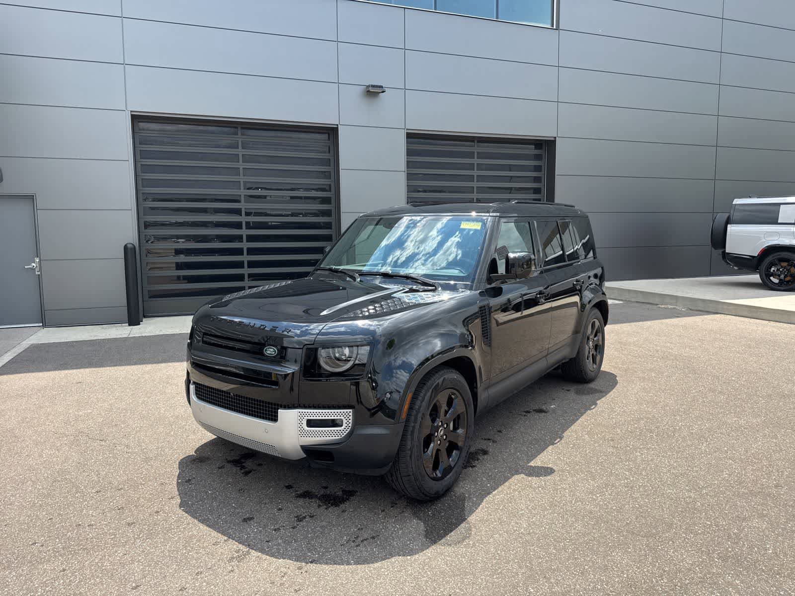 Used 2025 Land Rover Defender 110 S AWD/4WD video 1