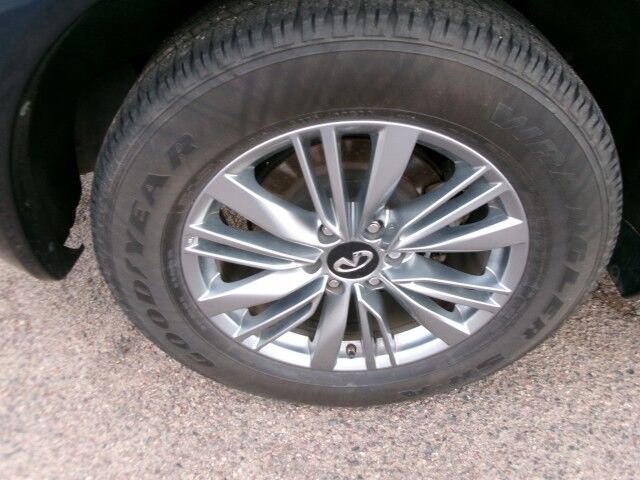 Used 2021 INFINITI QX80 Luxe image 18