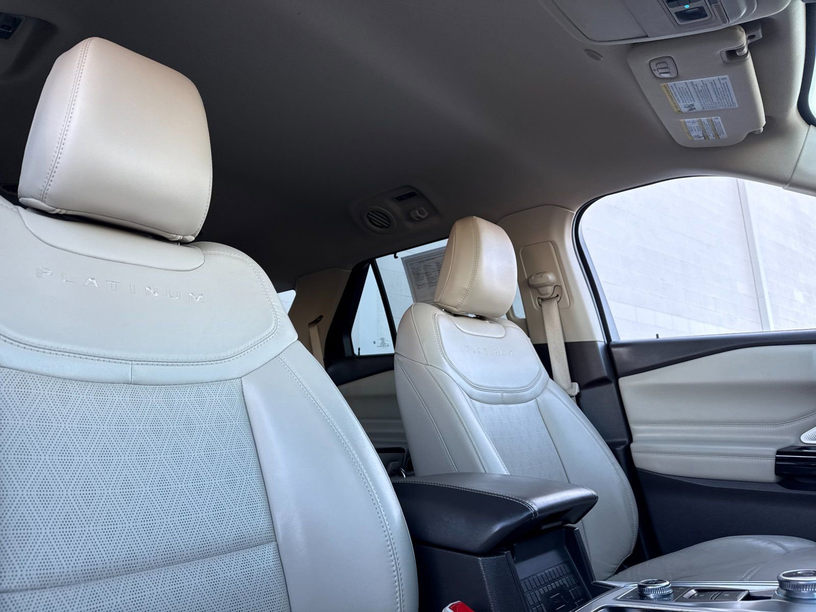 Used 2022 Ford Explorer Platinum w/ Equipment Group 601A image 21