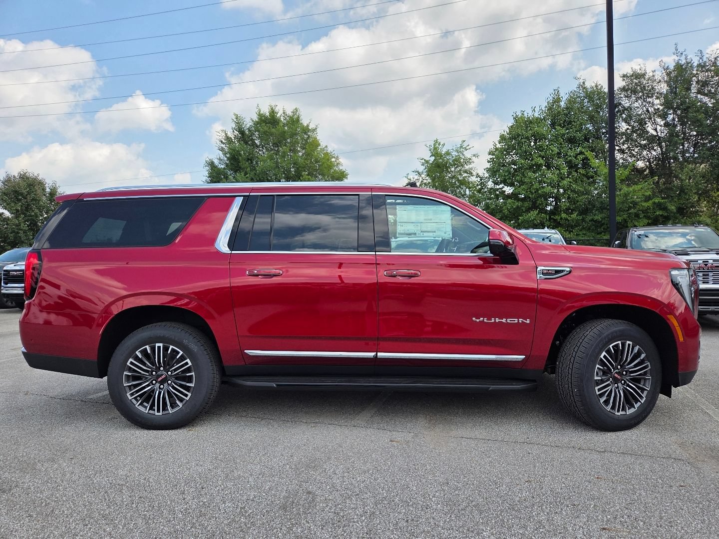 New 2026 GMC Yukon XL Elevation w/ Technology Package AWD/4WD image 21