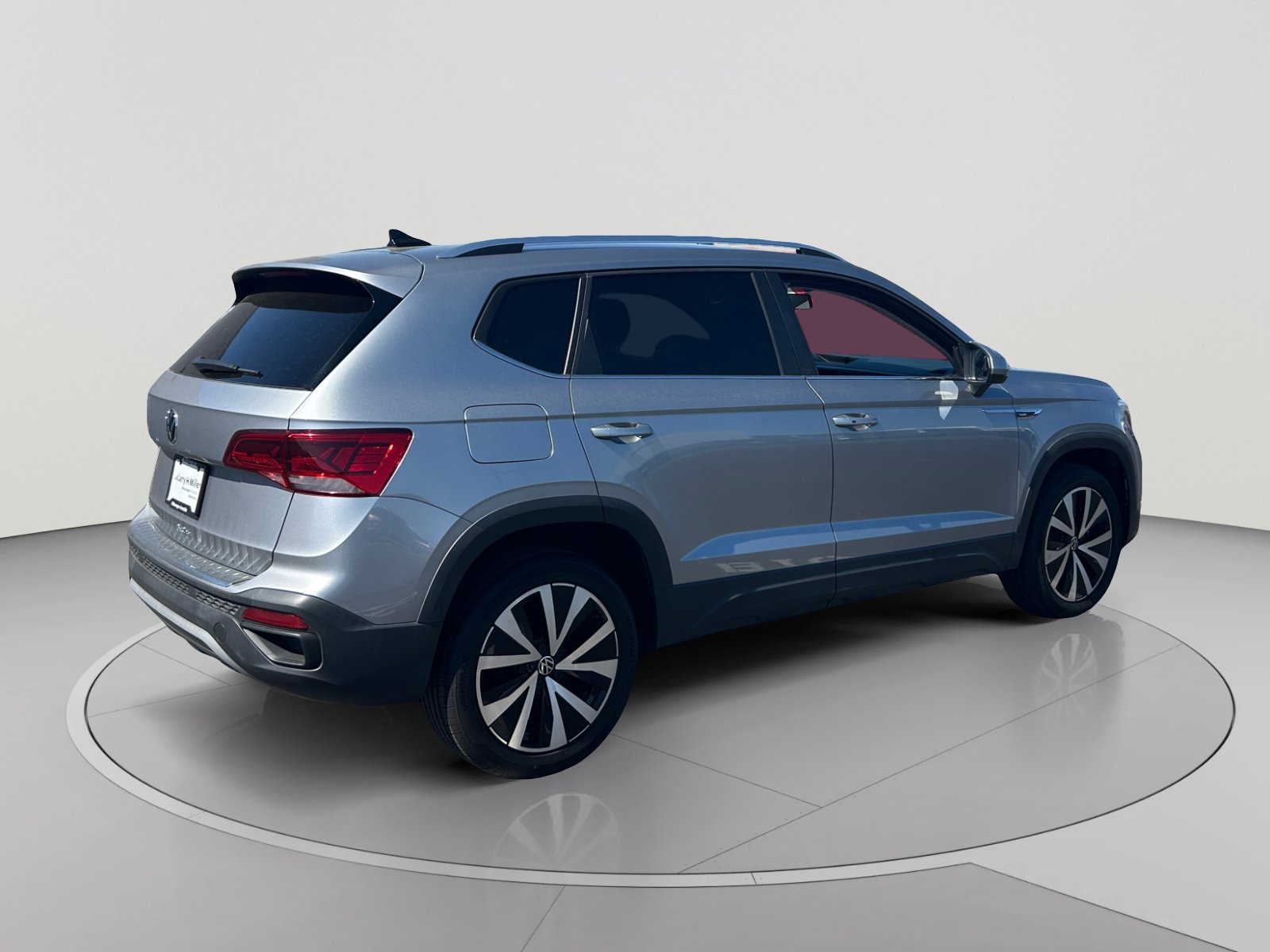 Used 2022 Volkswagen Taos SE FWD image 5