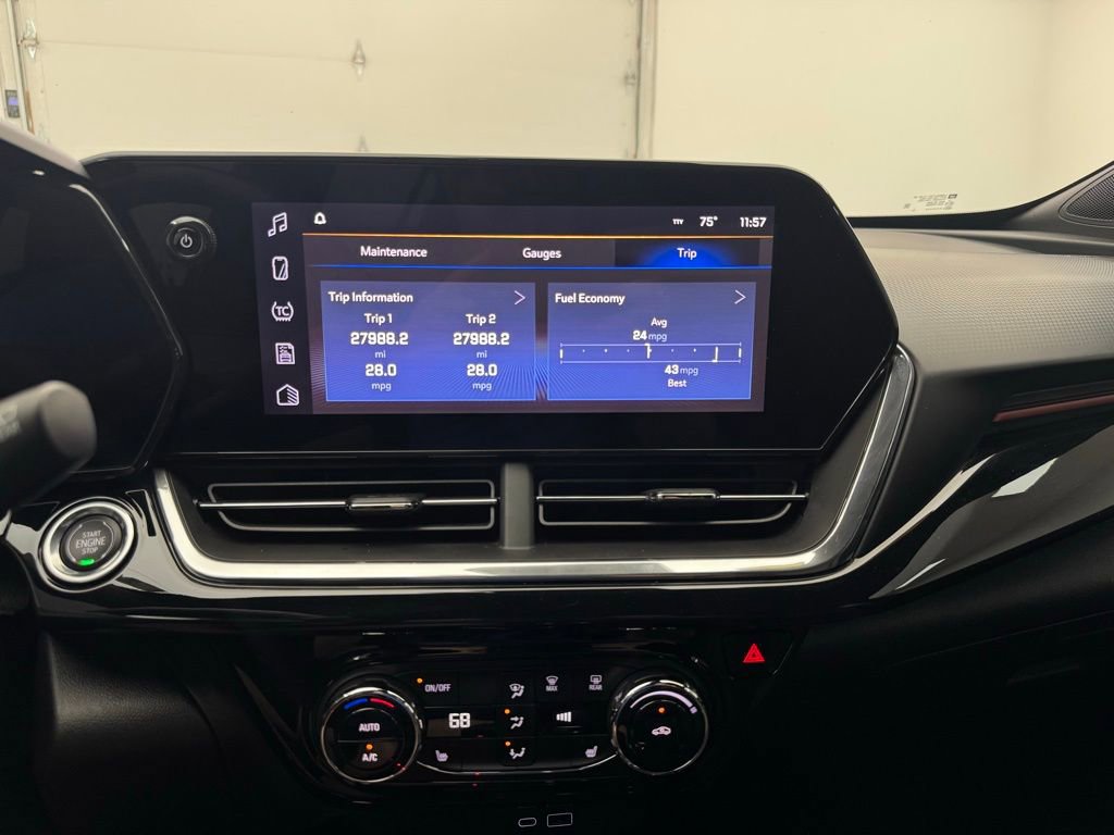 Used 2024 Chevrolet Trax RS w/ Driver Confidence Package image 24