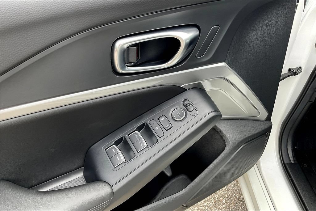 New 2025 Acura Integra FWD image 16