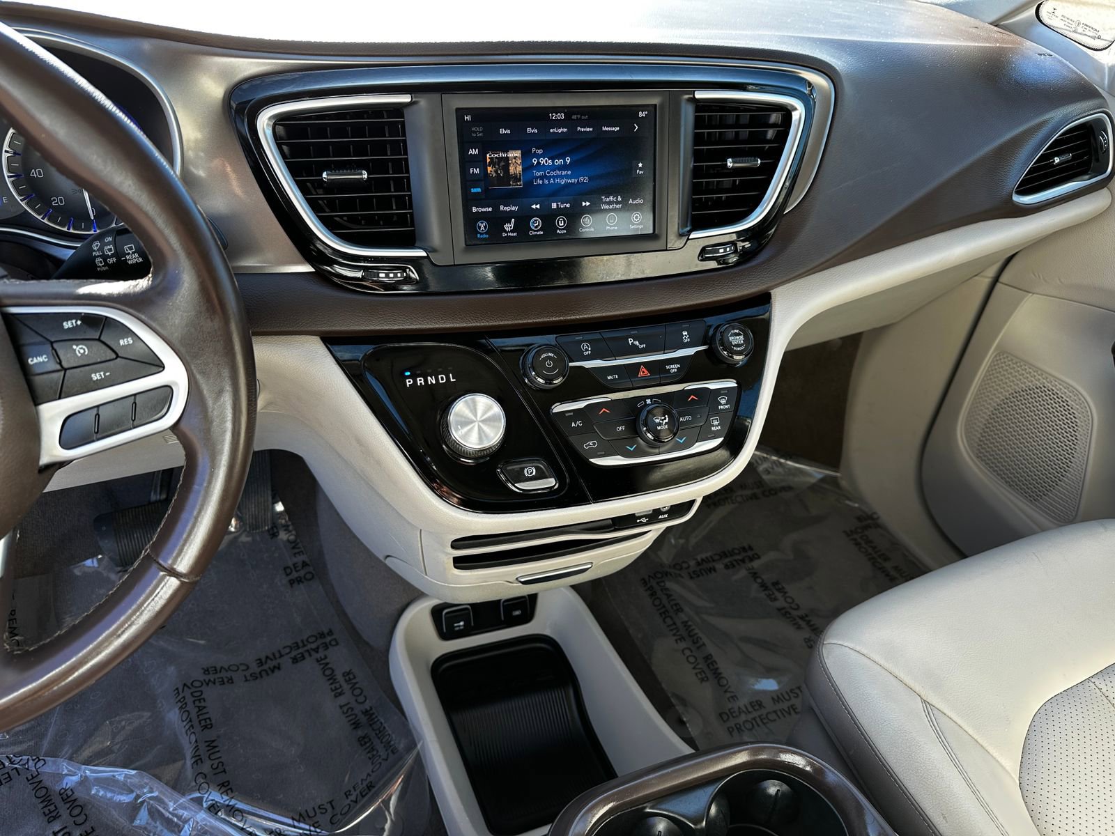 Used 2018 Chrysler Pacifica Touring-L image 29