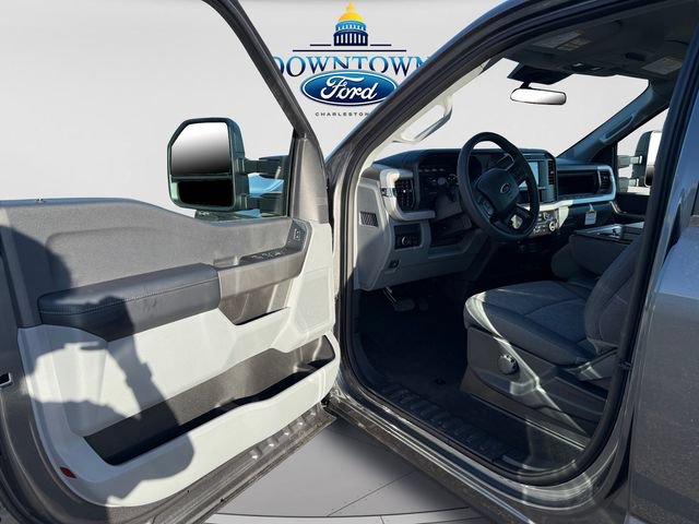 New 2026 Ford F250 XL w/ STX Appearance Package AWD/4WD image 9