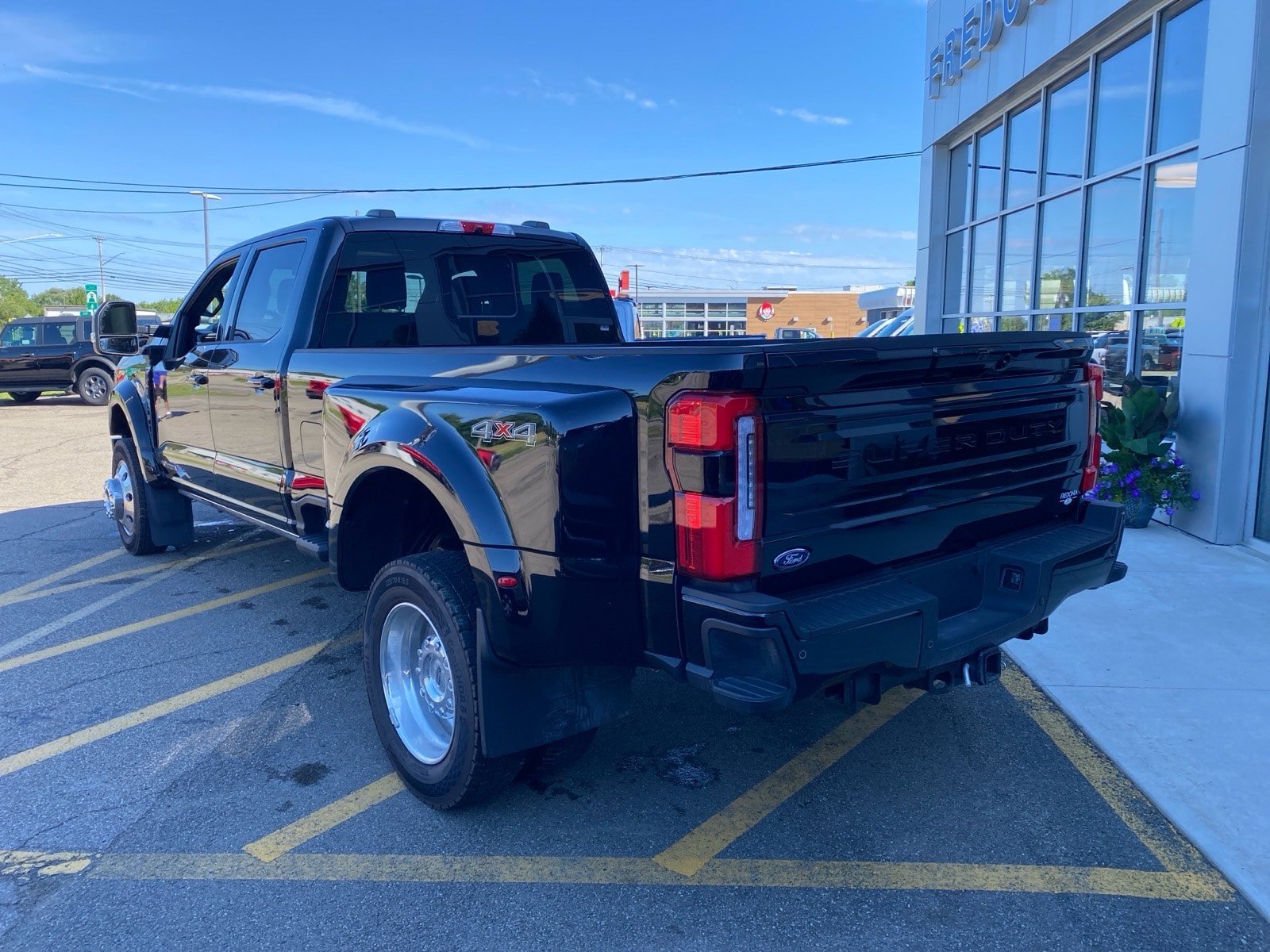 Used 2026 Ford F450 Platinum w/ Camper Package AWD/4WD image 4