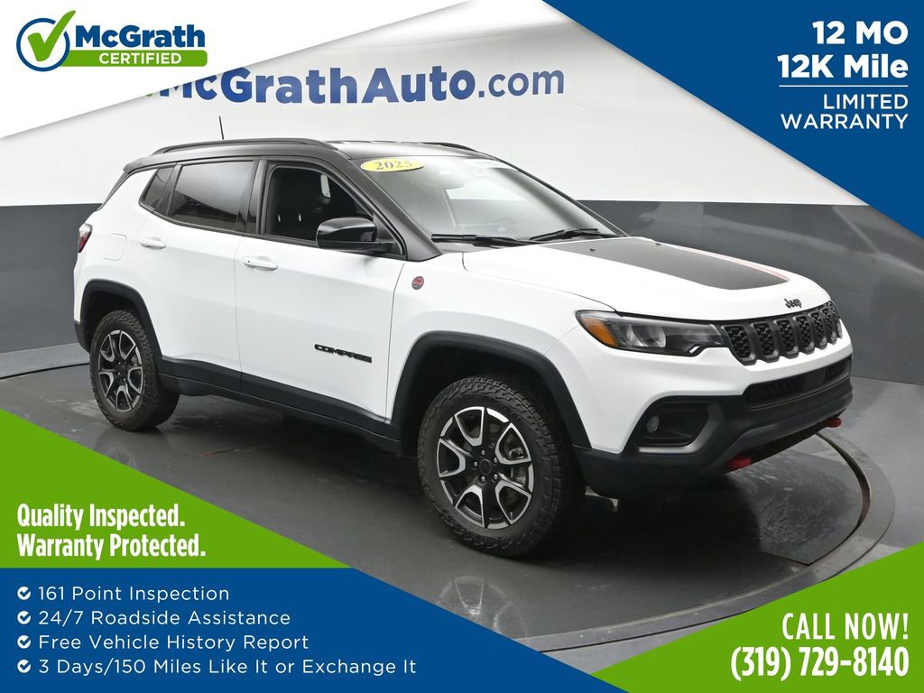 Used 2025 Jeep Compass Trailhawk w/ Trailhawk Convenience Group AWD/4WD image 1