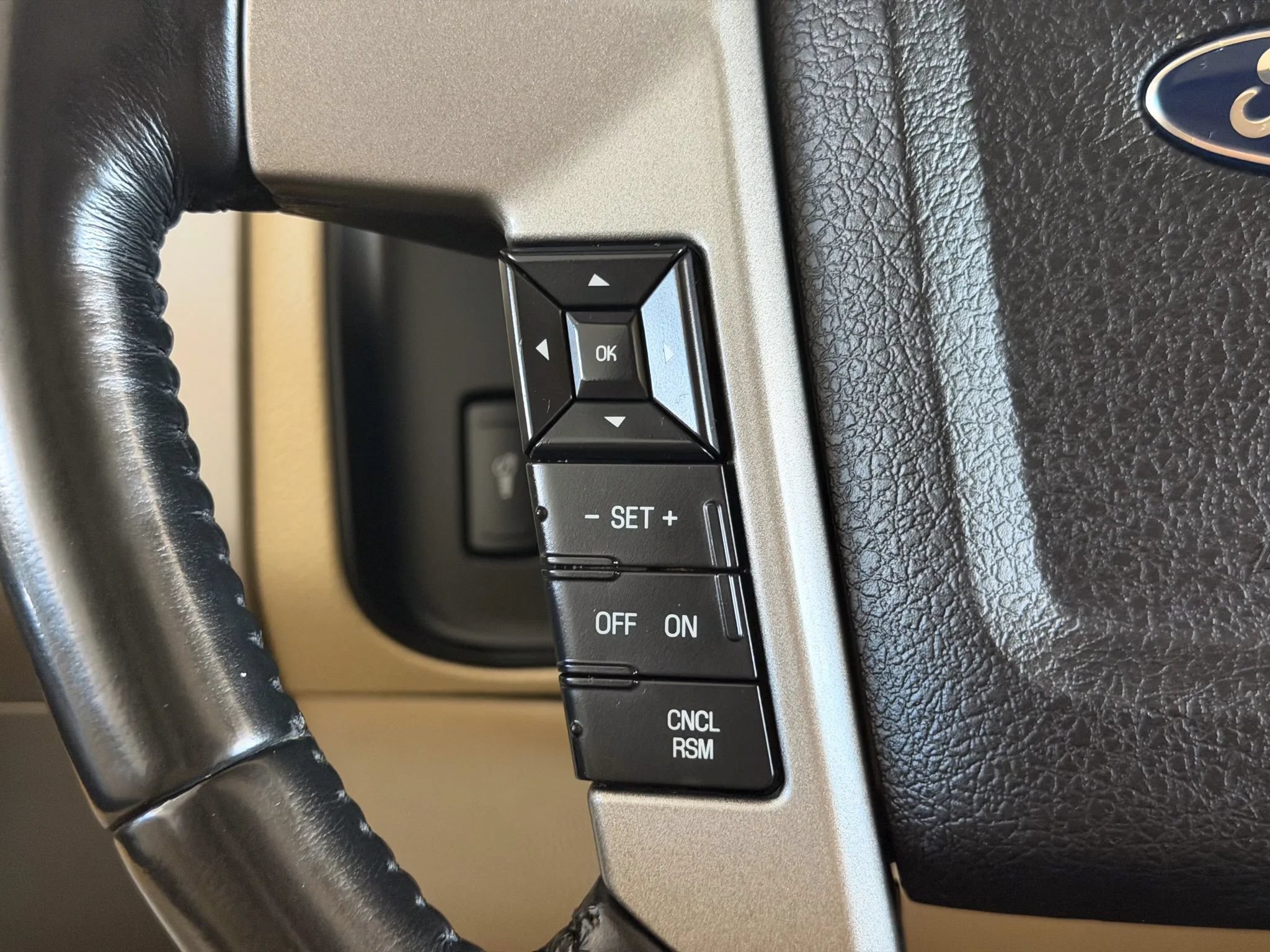 Used 2015 Ford Expedition EL Limited w/ Equipment Group 301A AWD/4WD image 40