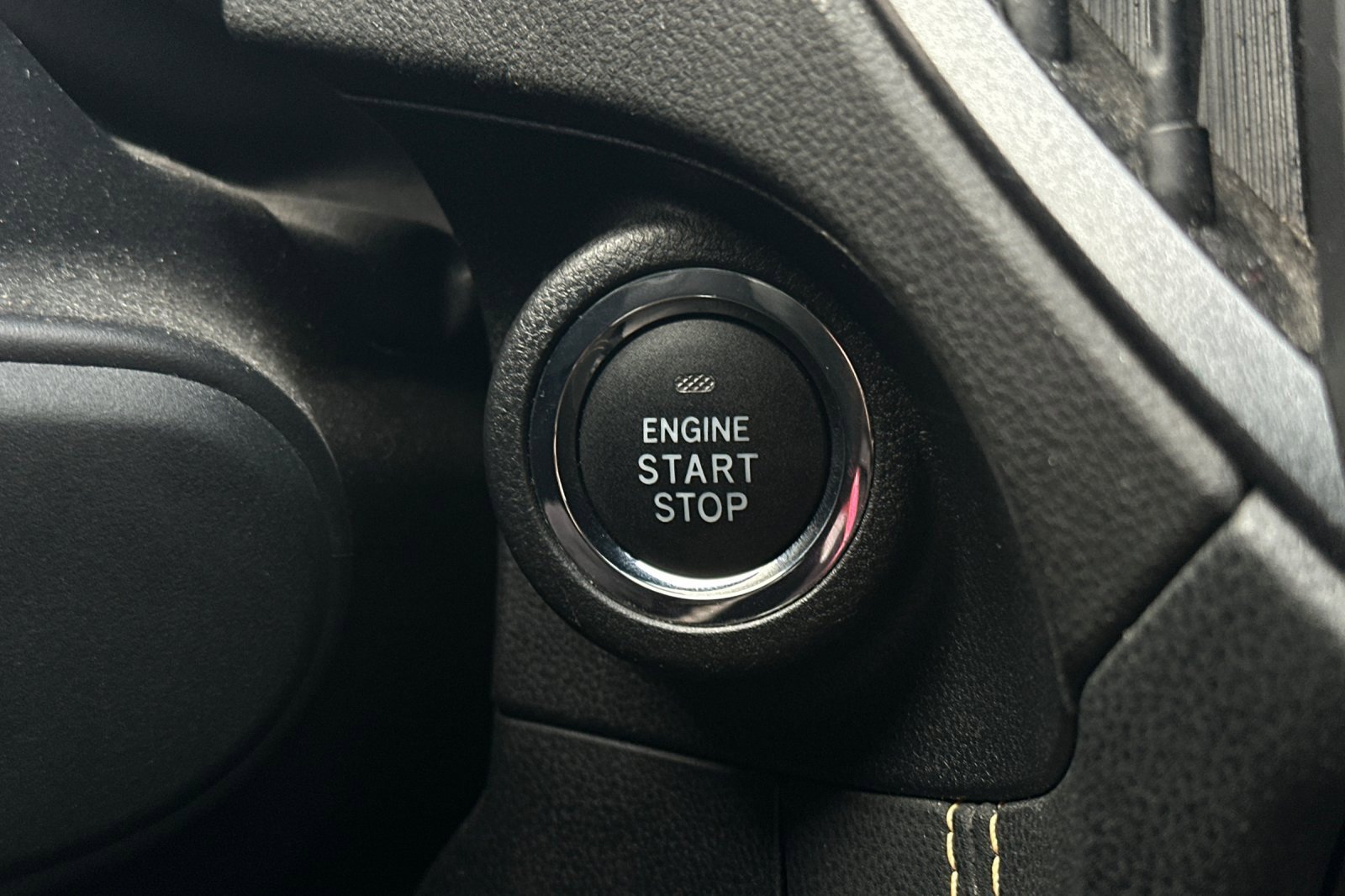 Used 2022 Subaru Crosstrek 2.5i Sport w/ Moonroof Package image 21