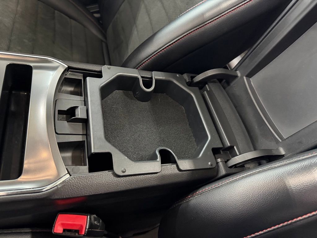 Used 2022 Ford Edge ST-Line image 26