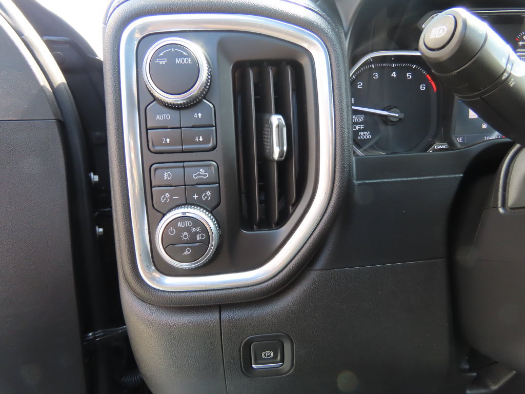 Used 2021 GMC Sierra 1500 SLT w/ SLT Premium Plus Package AWD/4WD image 45