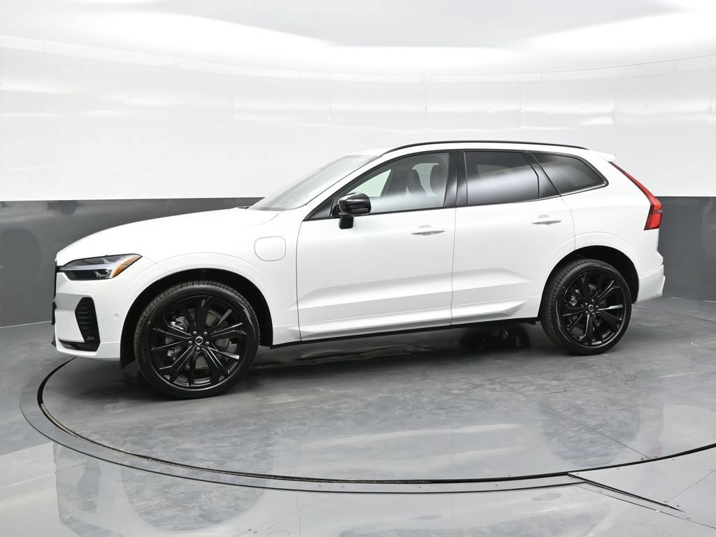New 2026 Volvo XC60 T8 Ultra w/ Climate Package AWD/4WD image 3