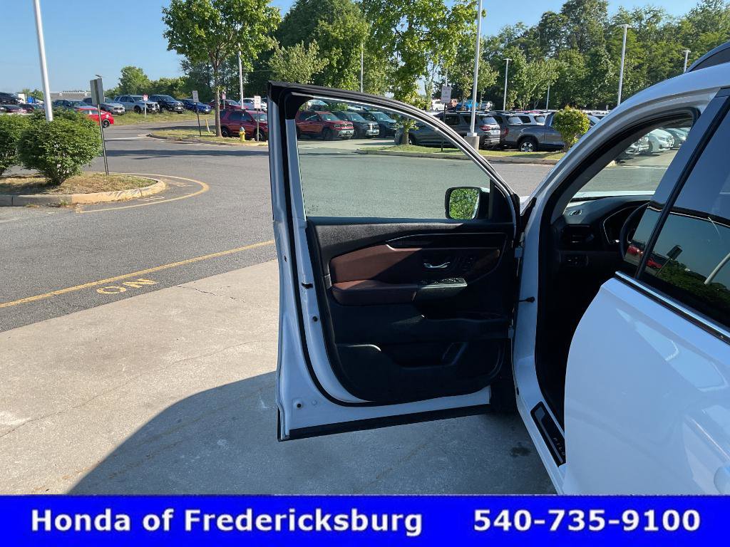 Used 2023 Honda Pilot Elite image 21