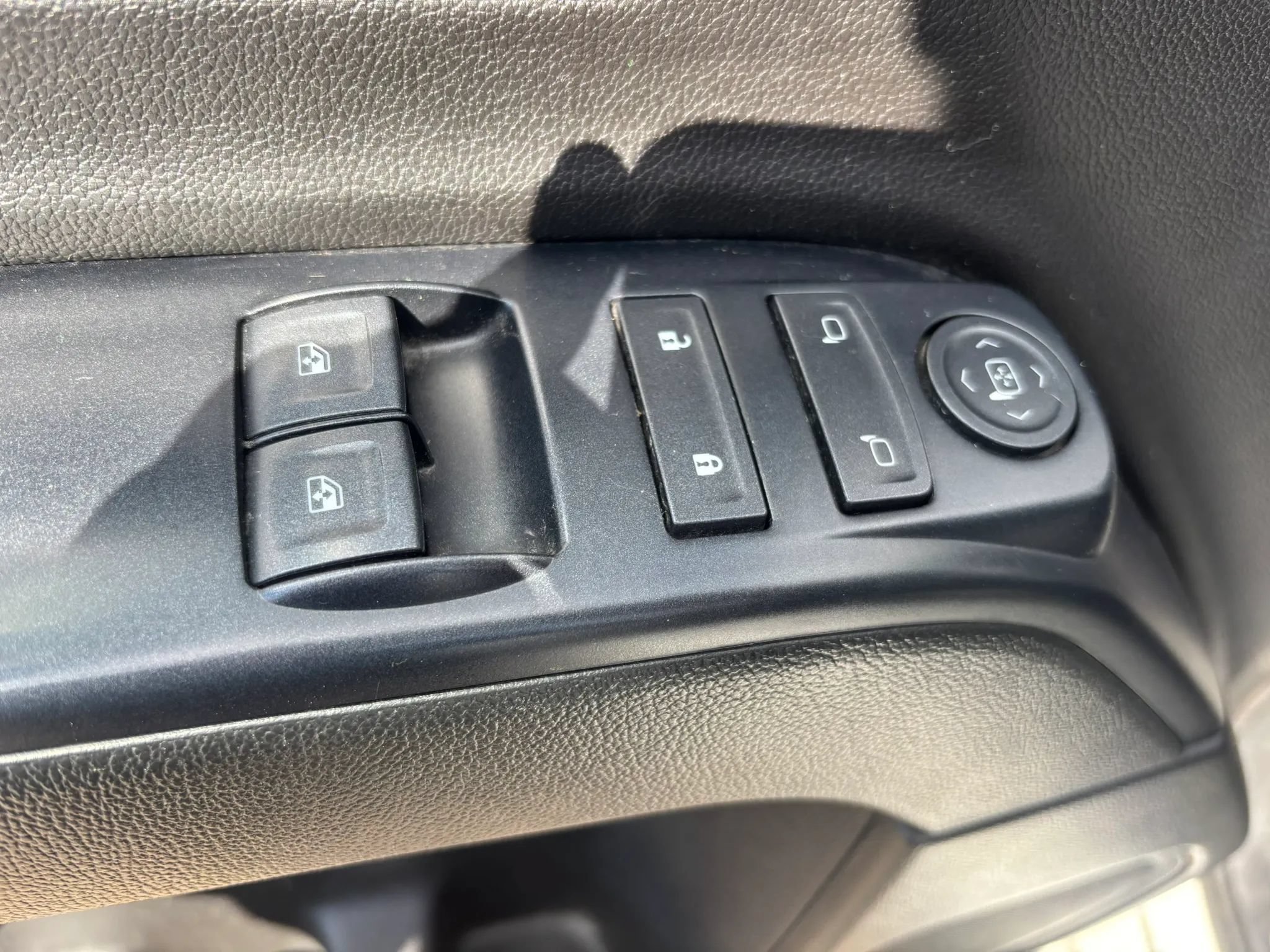 Used 2018 Chevrolet Silverado 1500 W/T w/ WT Convenience Package AWD/4WD image 17