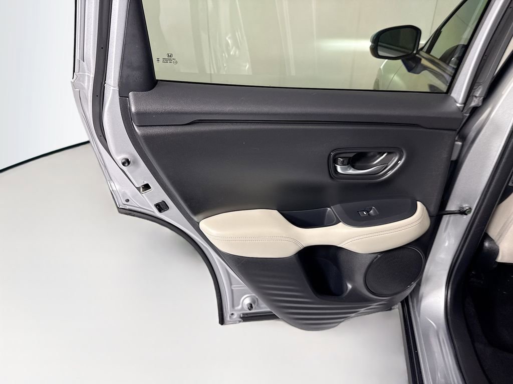 Certified 2025 Honda HR-V LX image 26