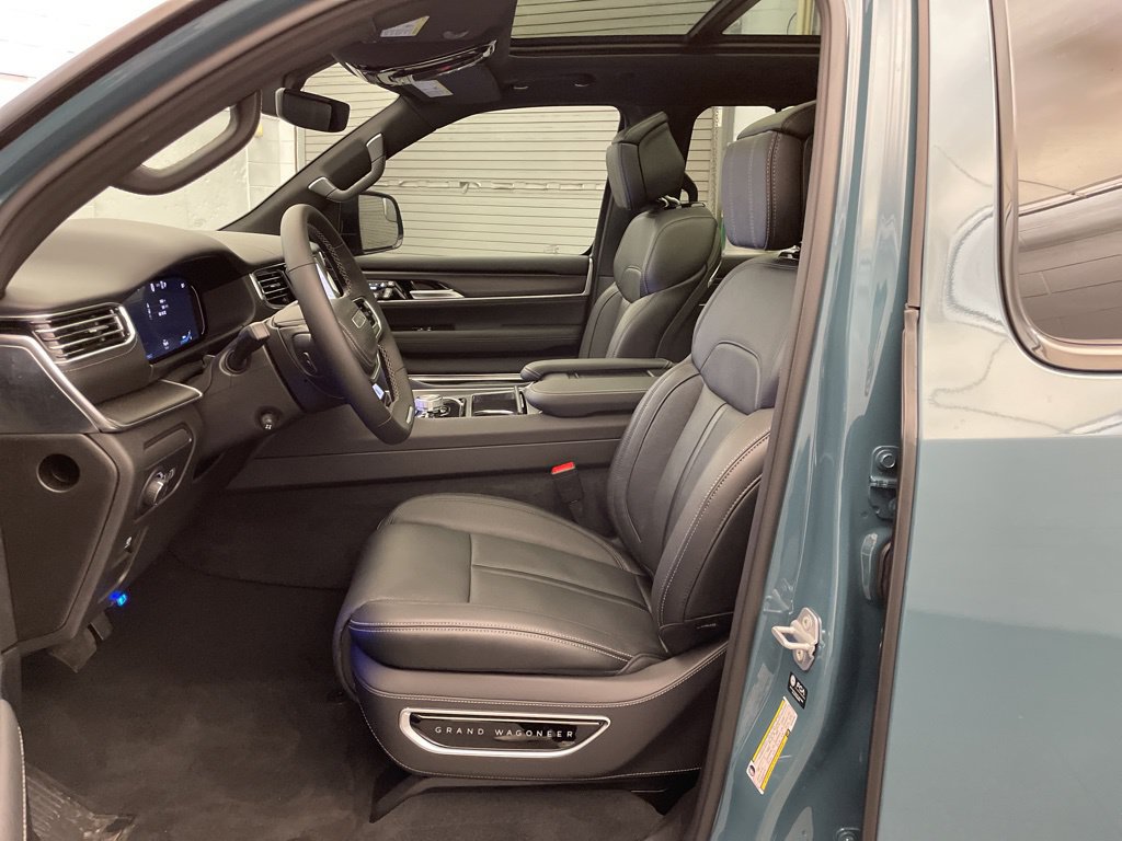 New 2026 Jeep Grand Wagoneer Summit AWD/4WD image 21