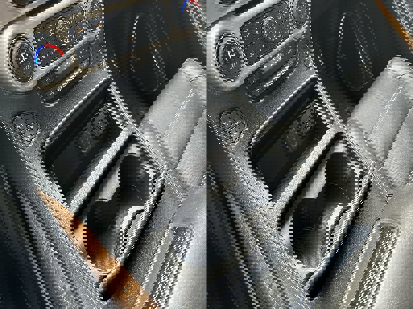 Used 2015 GMC Yukon Denali w/ Open Road Package image 24