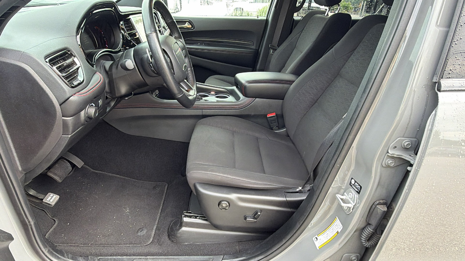 Used 2025 Dodge Durango GT AWD/4WD image 16