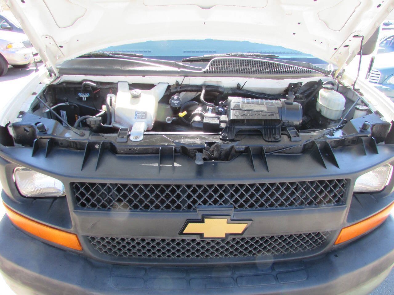 Used 2013 Chevrolet Express 2500 RWD image 19
