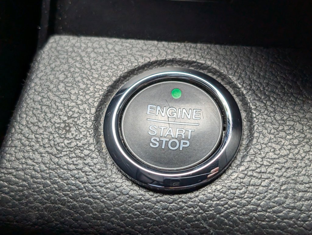 Used 2020 Ford Expedition Max XLT image 33