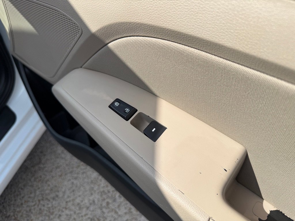 Used 2018 Hyundai Elantra Value Edition FWD image 60