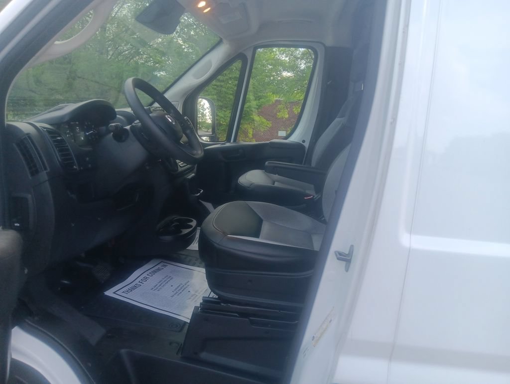 Used 2024 RAM ProMaster 2500 w/ Convenience Group FWD image 10