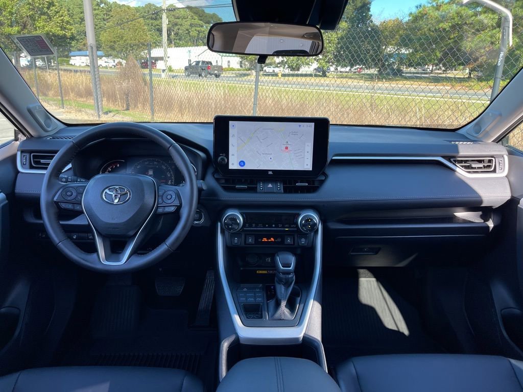 Used 2024 Toyota RAV4 XLE Premium image 8