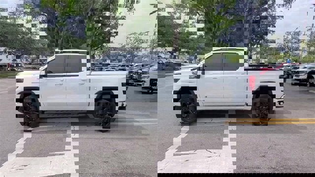 Used 2024 GMC Sierra 1500 AT4 w/ Technology Package image 6