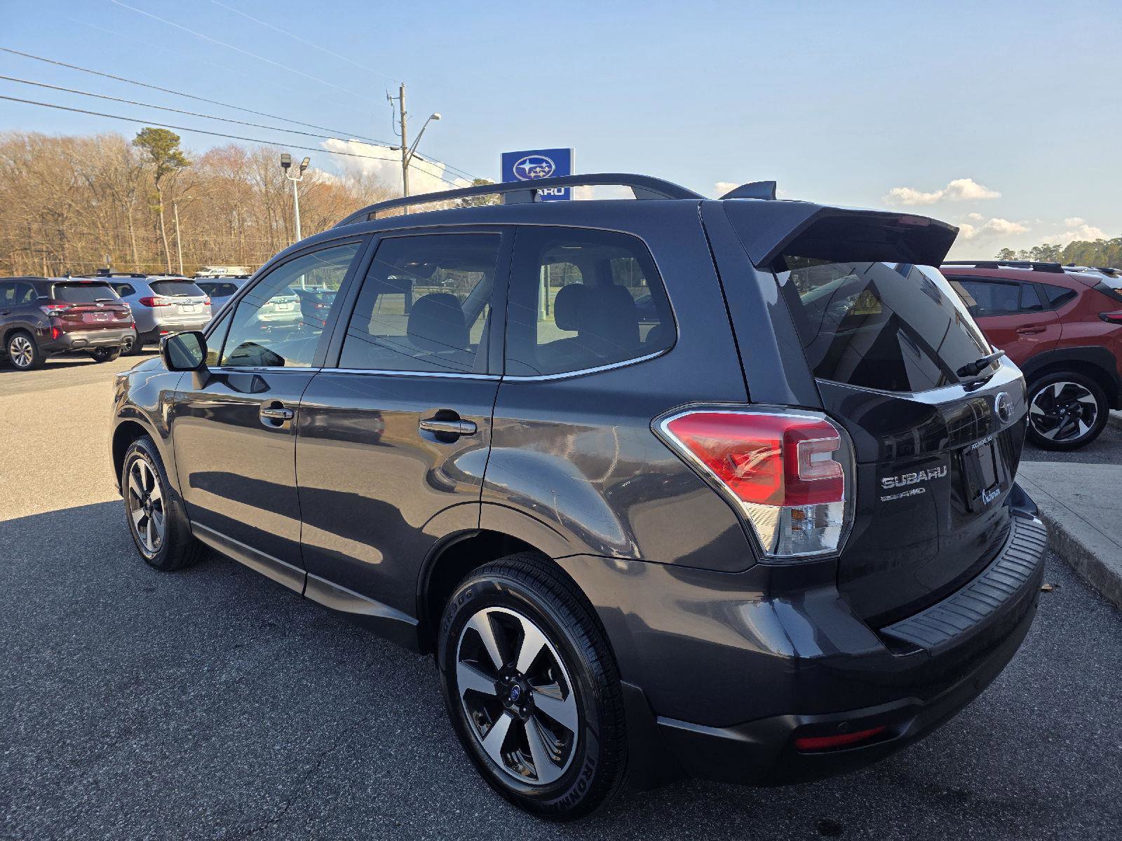 Used 2017 Subaru Forester 2.5i Limited image 8