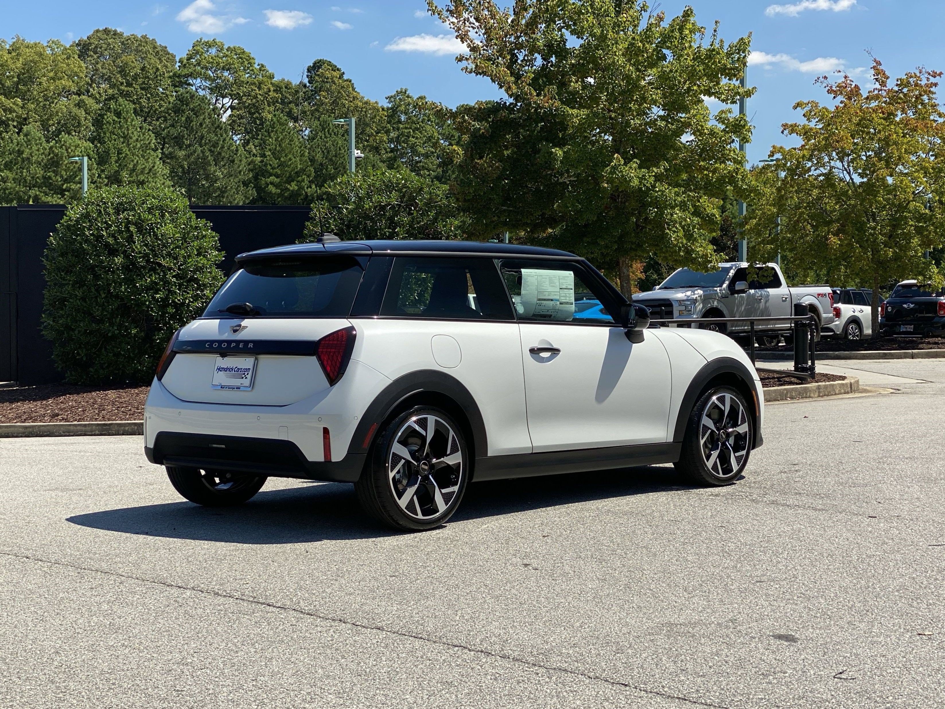 Used 2026 MINI Cooper 2-Door Hardtop FWD image 3