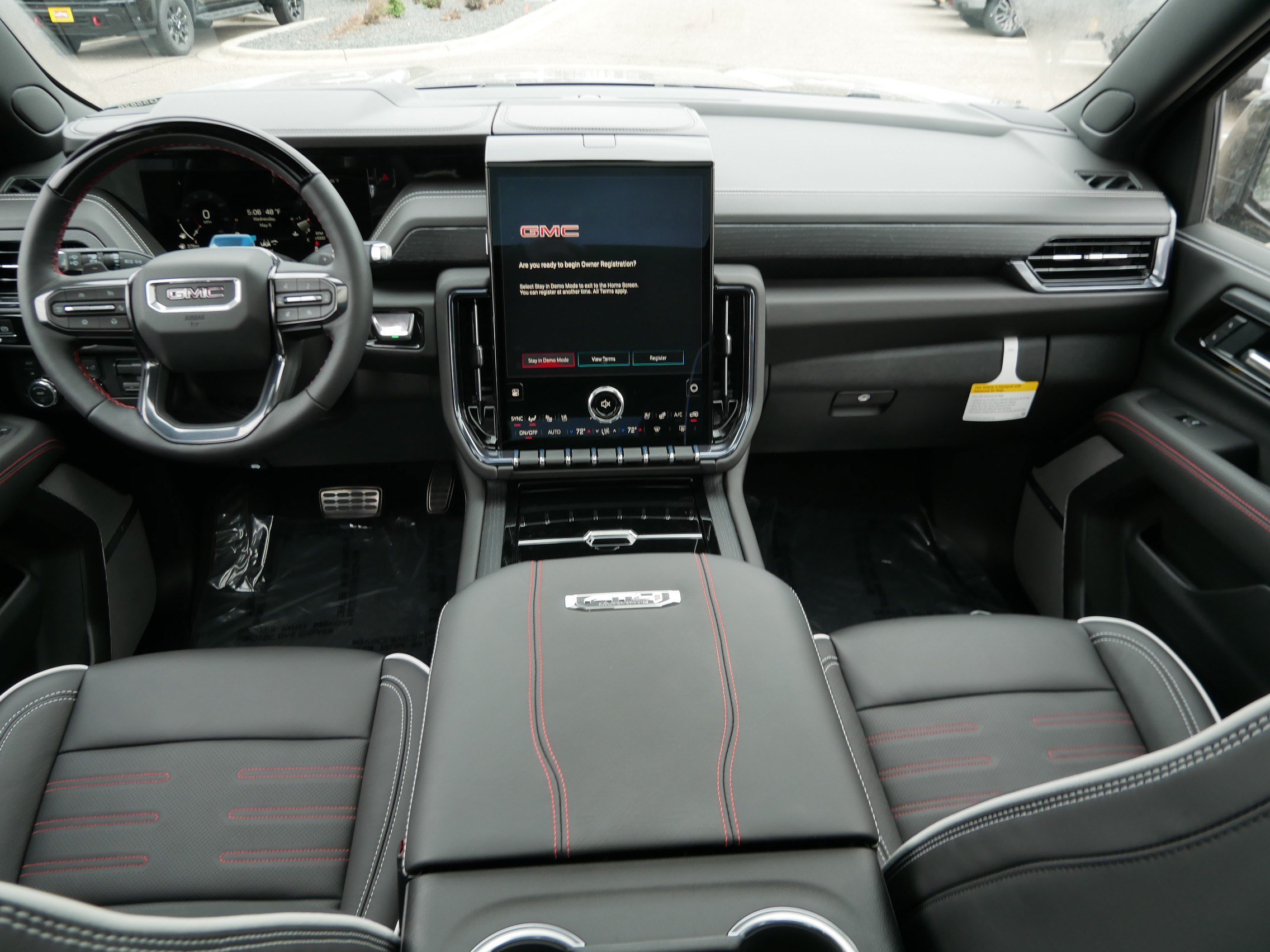 New 2026 GMC Yukon XL AT4 Ultimate AWD/4WD image 6