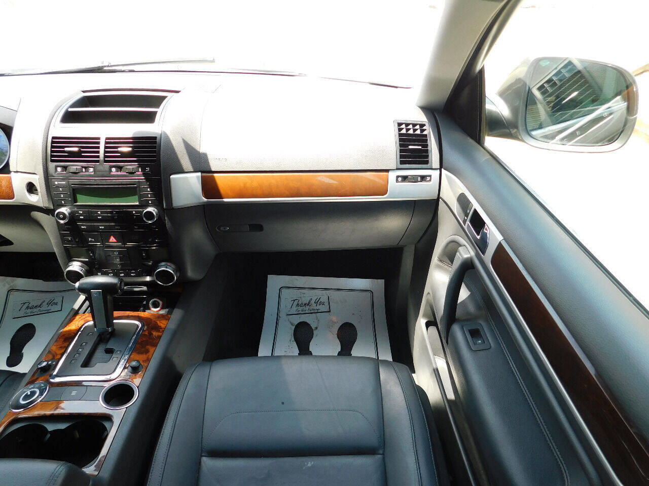 Used 2008 Volkswagen Touareg V6 AWD/4WD image 32