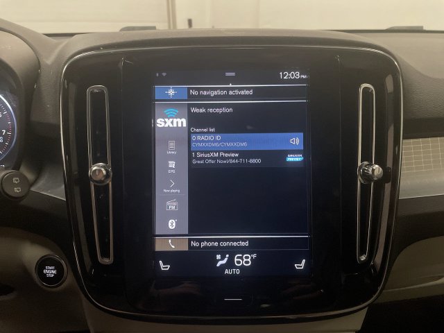 Used 2022 Volvo XC40 T5 Momentum AWD/4WD image 16