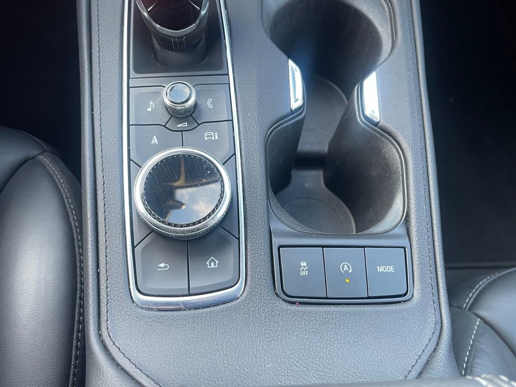 Used 2025 Cadillac XT4 Premium Luxury image 32