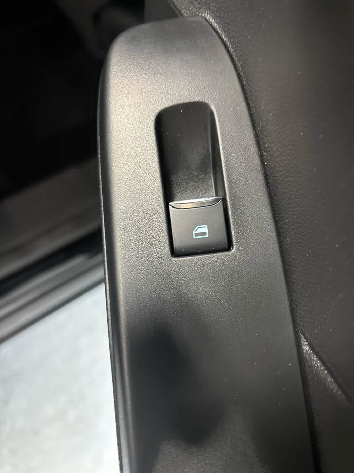 Certified 2024 Ford Escape Active AWD/4WD image 33