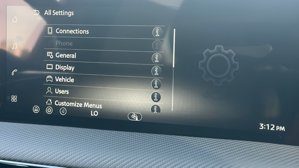 New 2026 Nissan Kicks SR FWD image 38