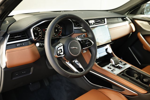 New 2026 Jaguar F-PACE R-Dynamic S image 22