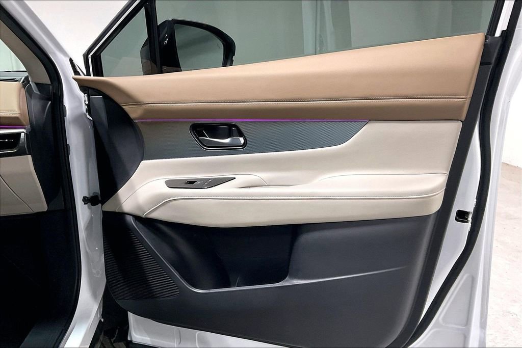 Used 2025 Nissan Murano Platinum w/ Cargo Package image 23