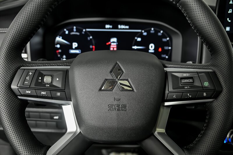 New 2026 Mitsubishi Outlander SEL AWD/4WD image 19