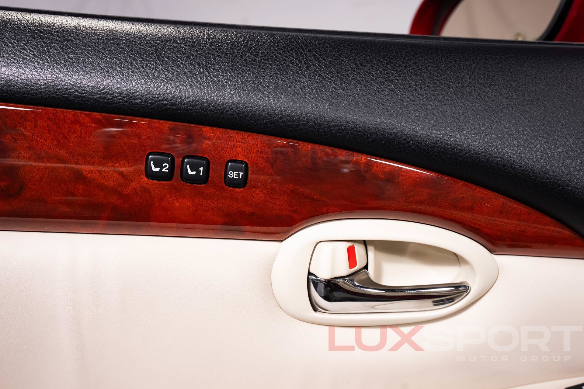 Used 2008 Lexus SC 430 Convertible RWD image 21